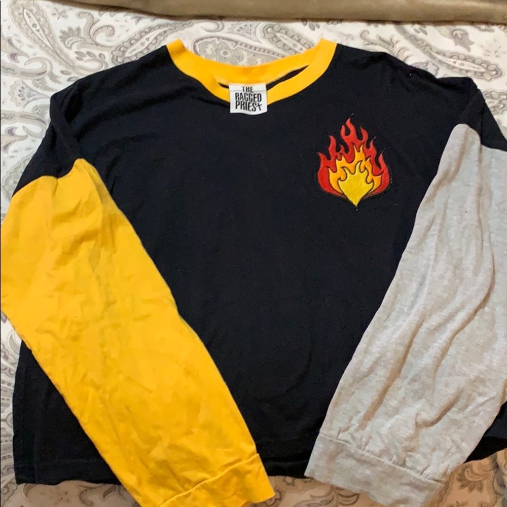 The Ragged Priest crop top, long sleeve Size L